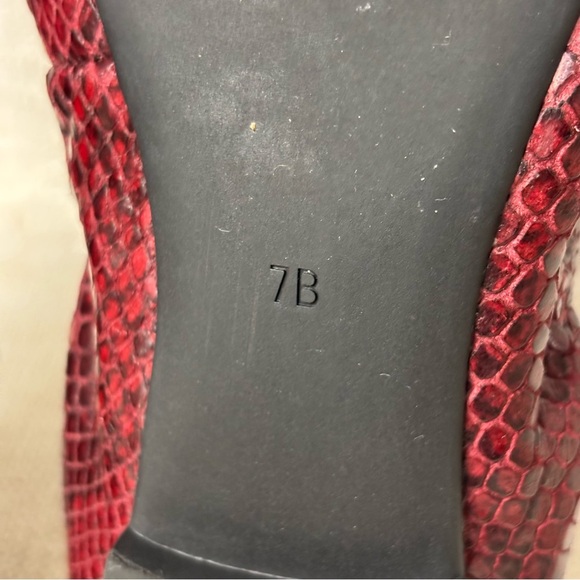 Lauren Ralph Lauren Womens Ballet Flats Red Black Stretch Fit SnakeskinSize 7B - Picture 7 of 8